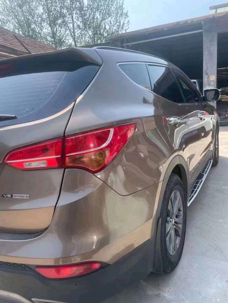 北京13年现代新胜达8