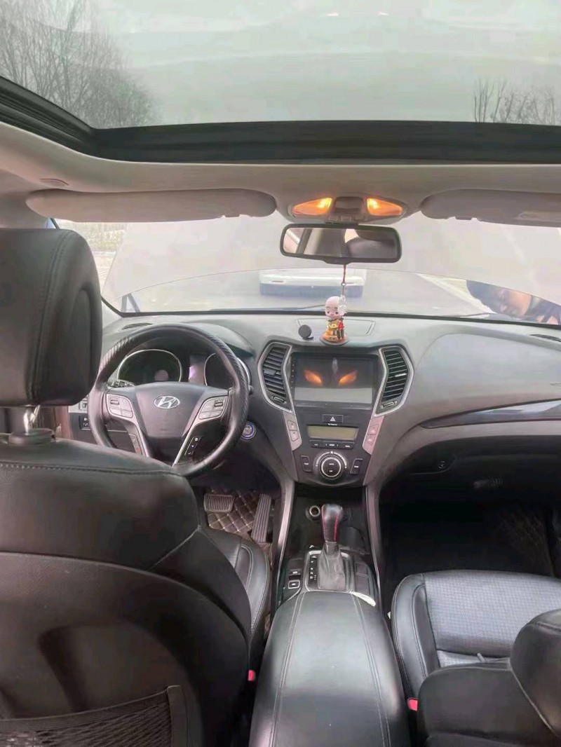 北京13年现代新胜达9