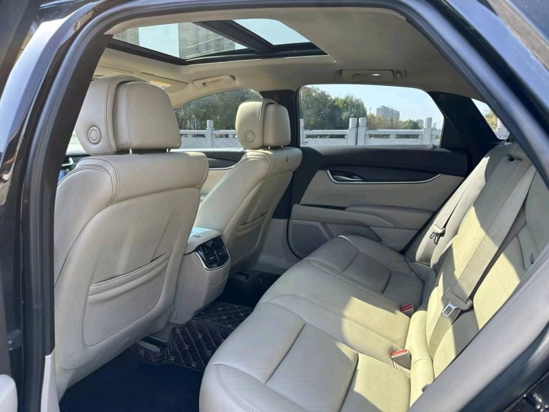 徐州13年凯迪拉克XTS7