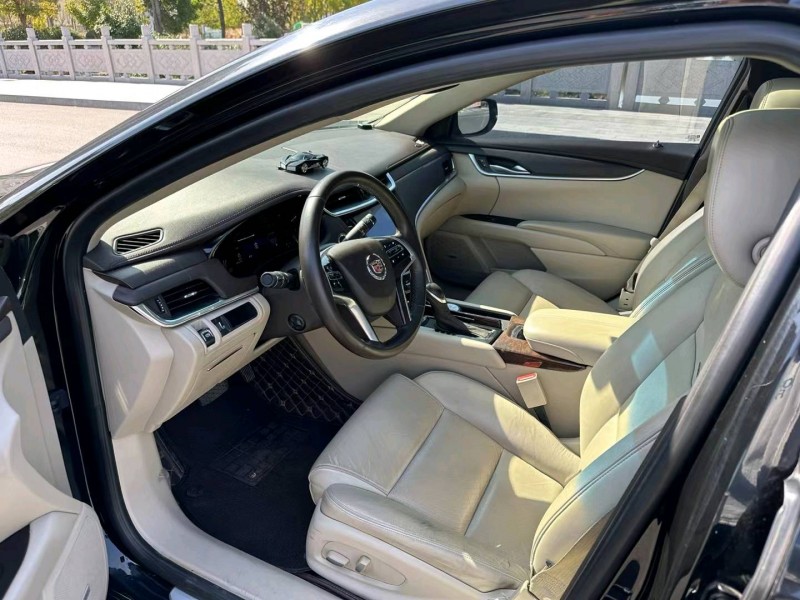 徐州13年凯迪拉克XTS8