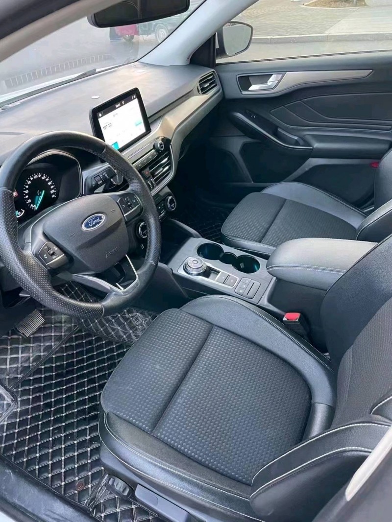 徐州19年福特福克斯3