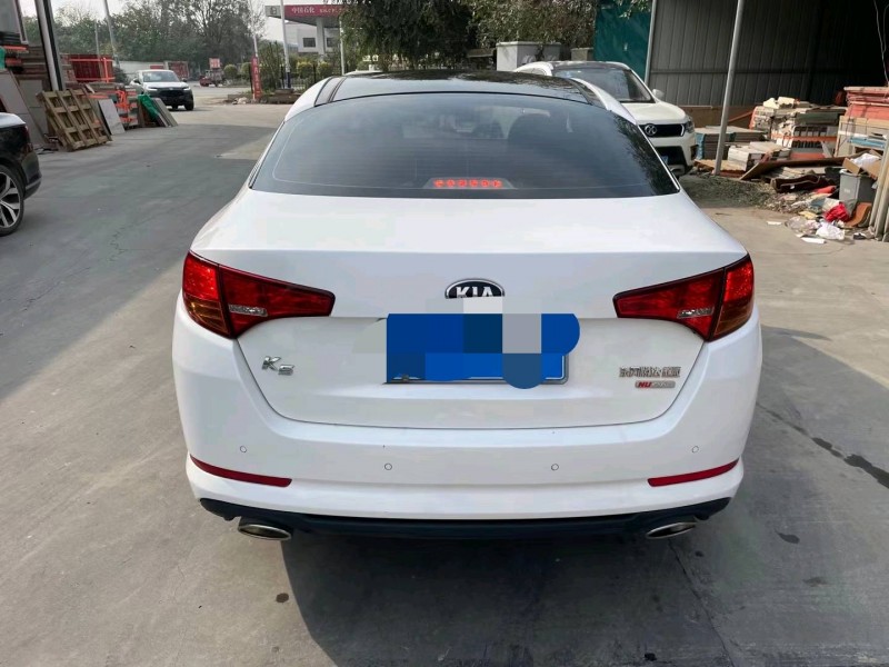 保定13年起亚K59