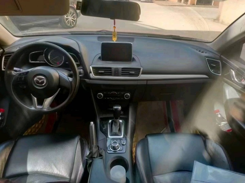 济宁14年马自达昂克赛拉4