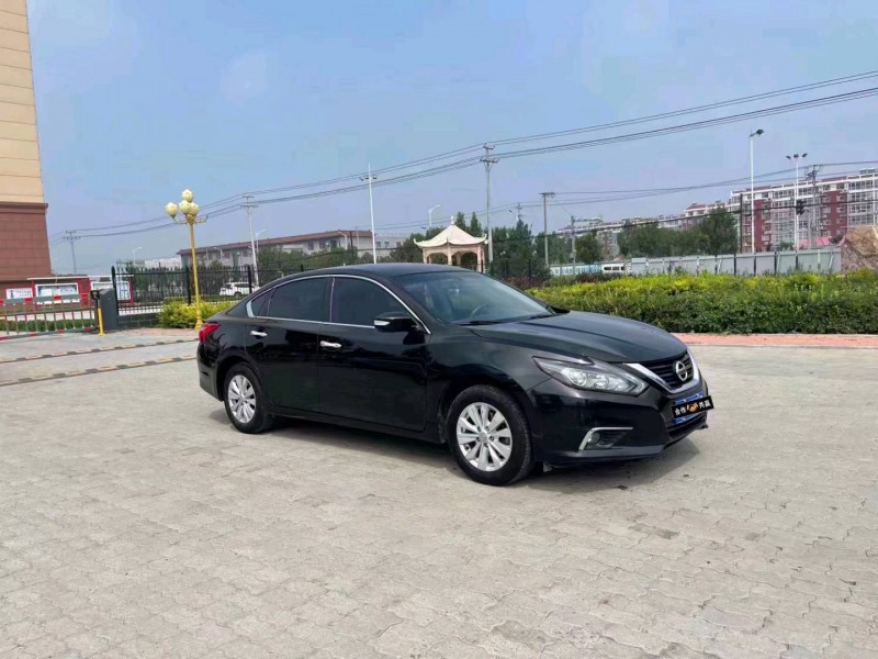 邯郸18年日产天籁8