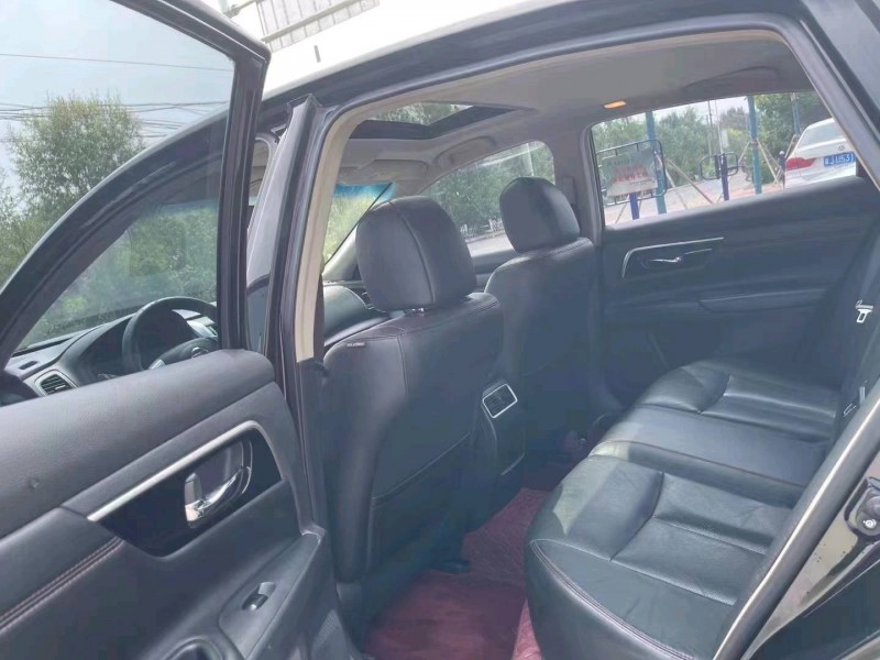 邯郸18年日产天籁3