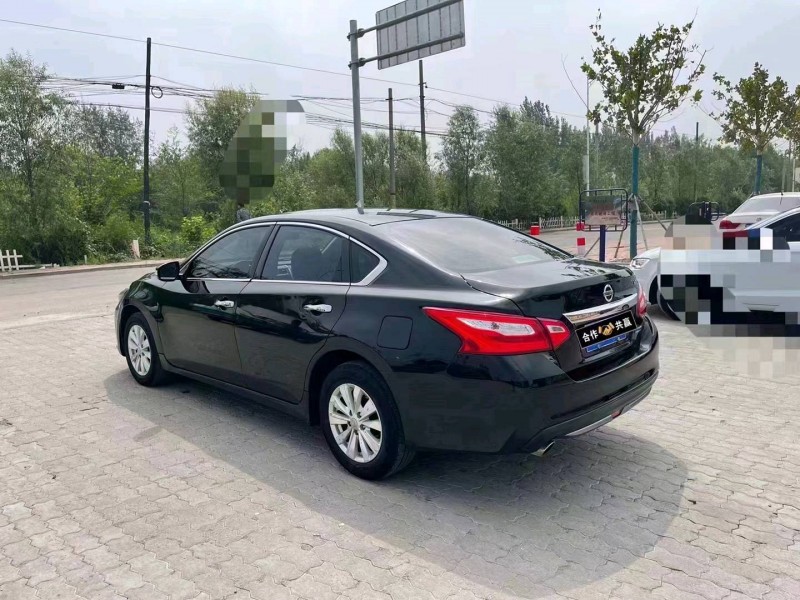 邯郸18年日产天籁5