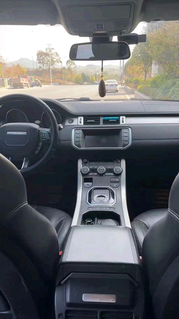 邵阳16年路虎极光3