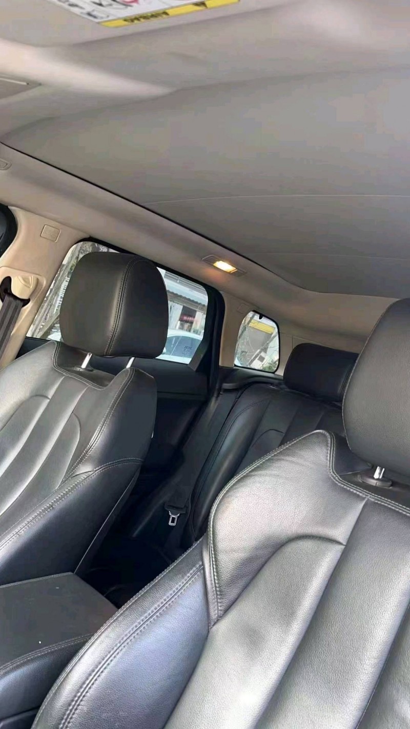 邵阳16年路虎极光4