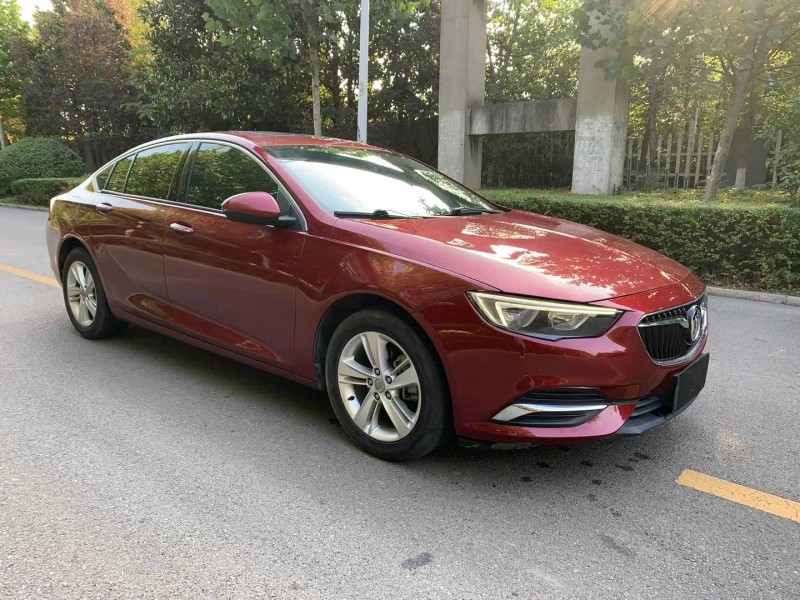 徐州18年别克君威2