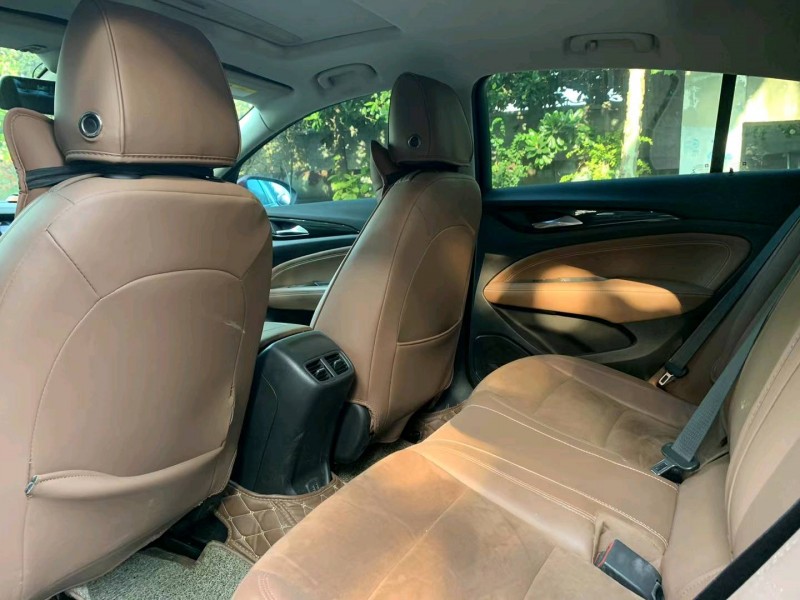 徐州18年别克君威9