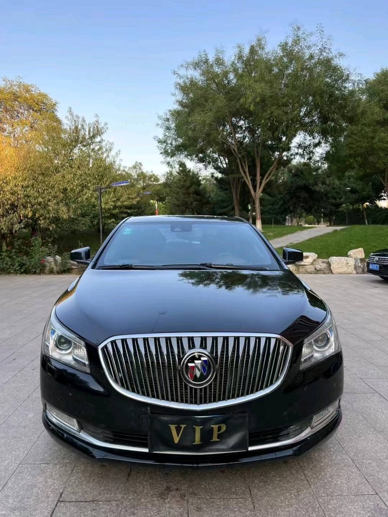 邢台13年别克君越1