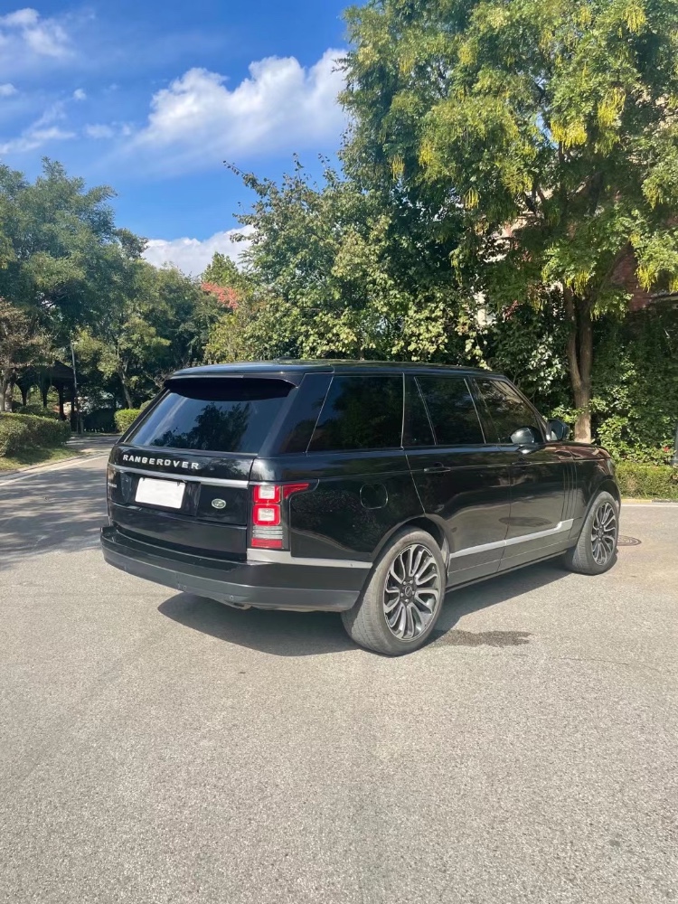 青岛14年路虎揽胜行政3