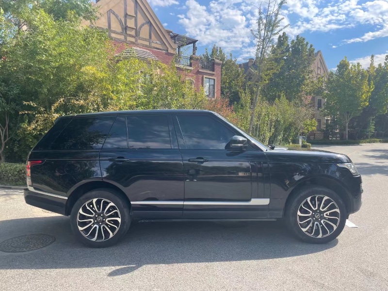 青岛14年路虎揽胜行政8