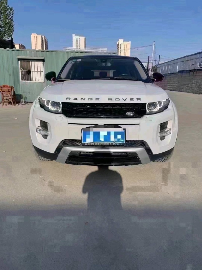 北京16年路虎极光1