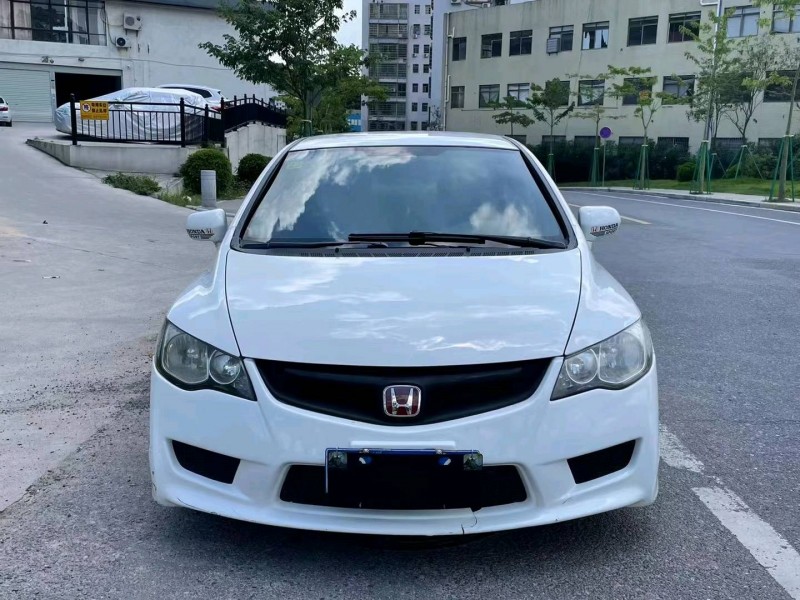 广州13年本田思铭1