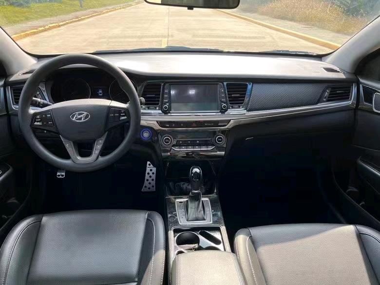 盐城18年现代名图5