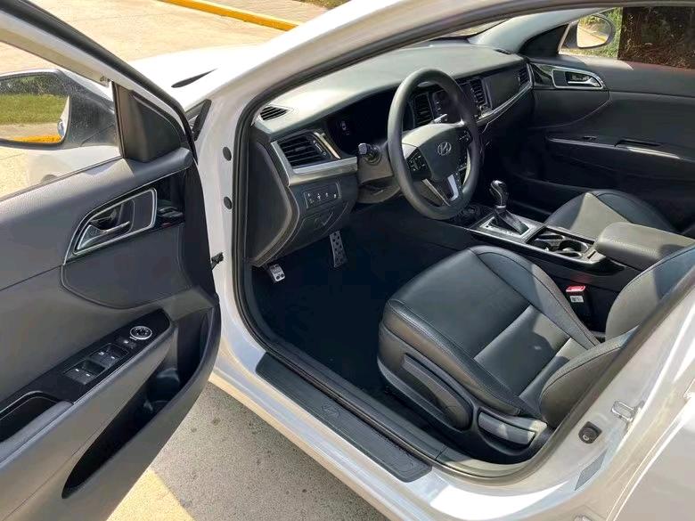 盐城18年现代名图6