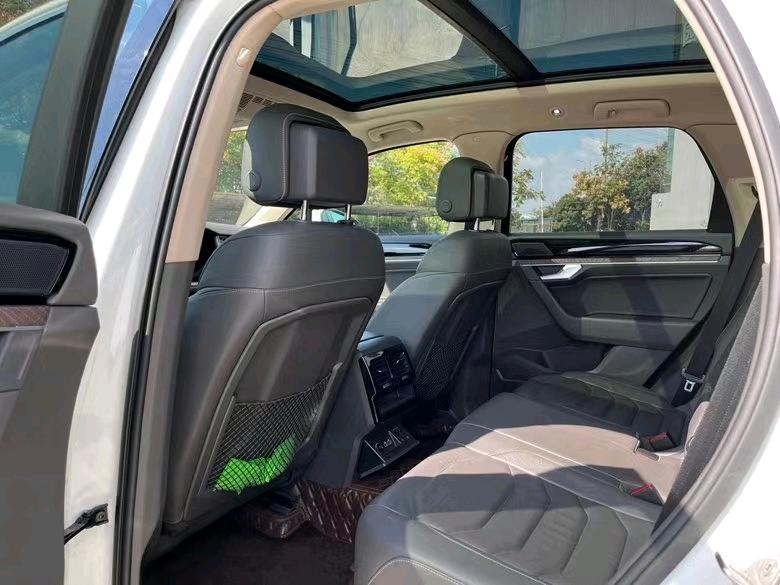 盐城20年大众途锐5