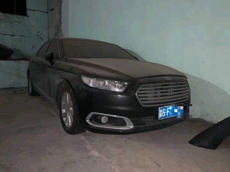 邯郸16年福特金牛座1