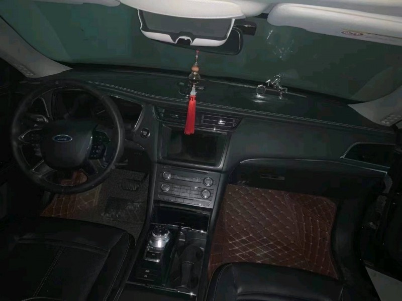 邯郸16年福特金牛座3