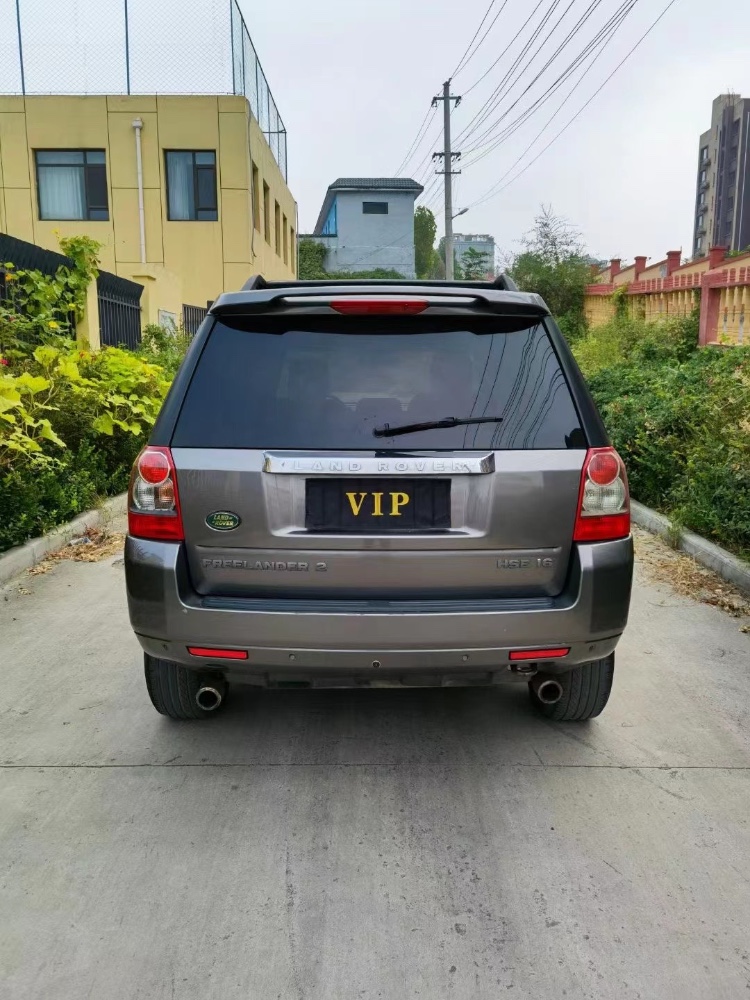 青岛10年路虎发现神行8