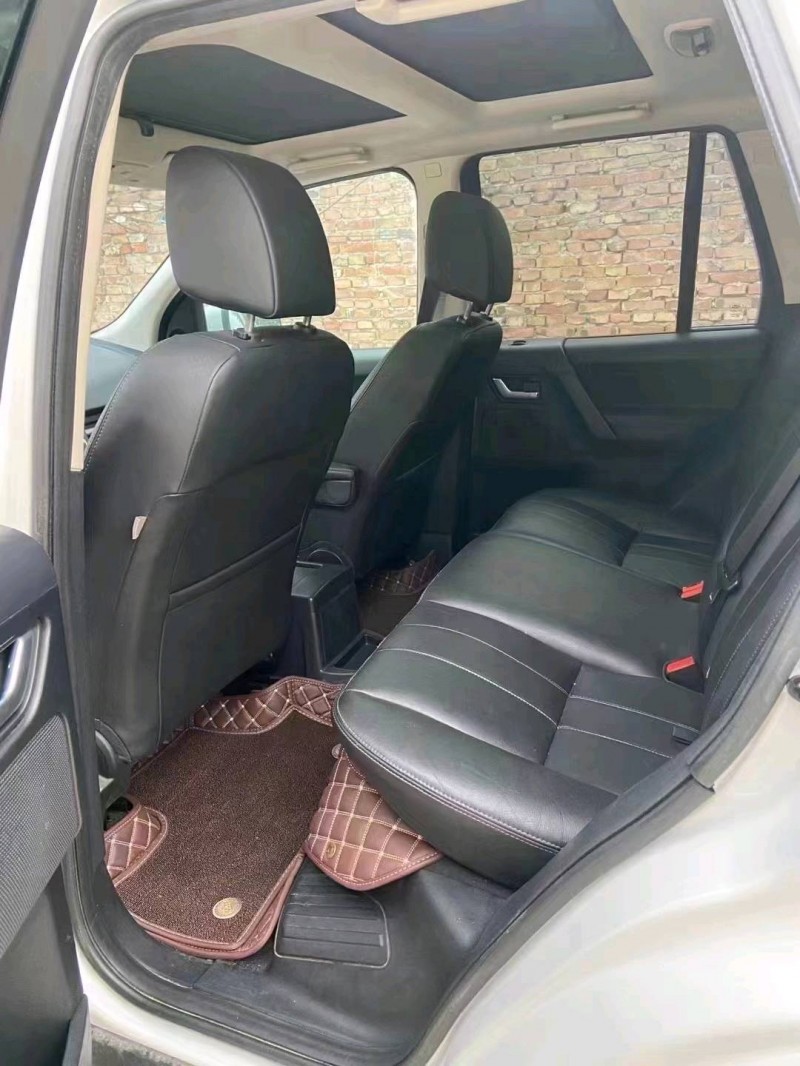 北京13年路虎神行者7