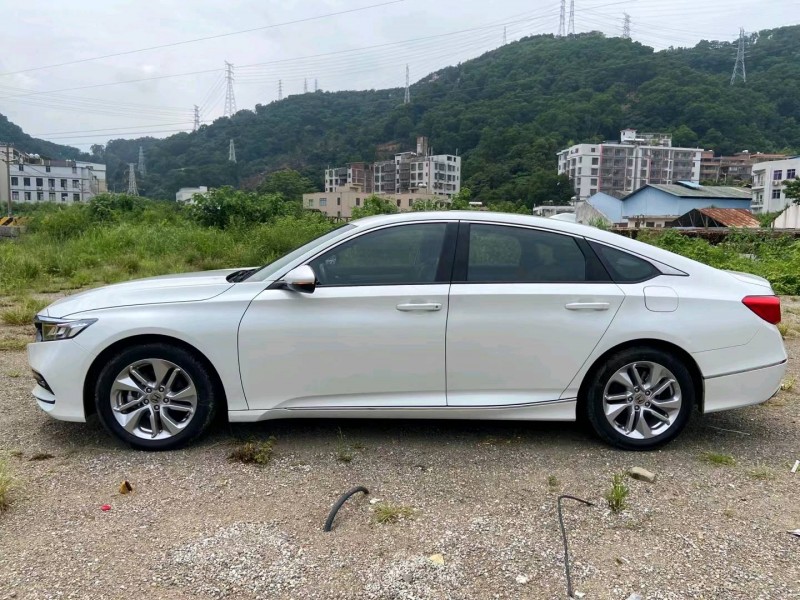 广州20年本田雅阁6