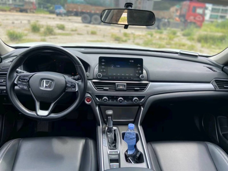 广州20年本田雅阁9