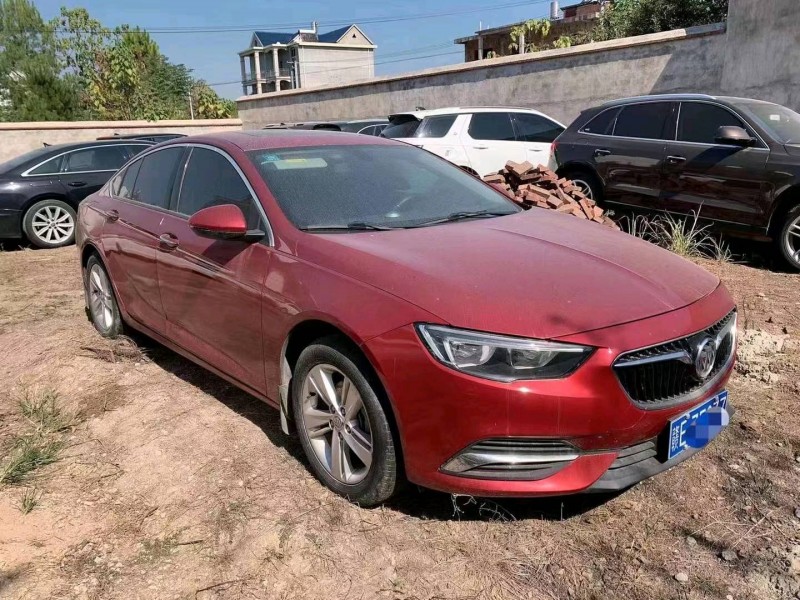 宜春18年别克君威2