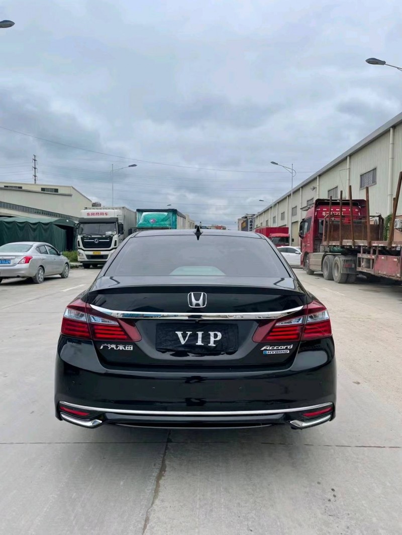 东莞18年本田雅阁9