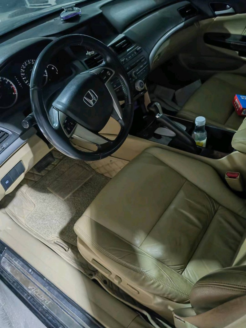 中山08年本田雅阁3