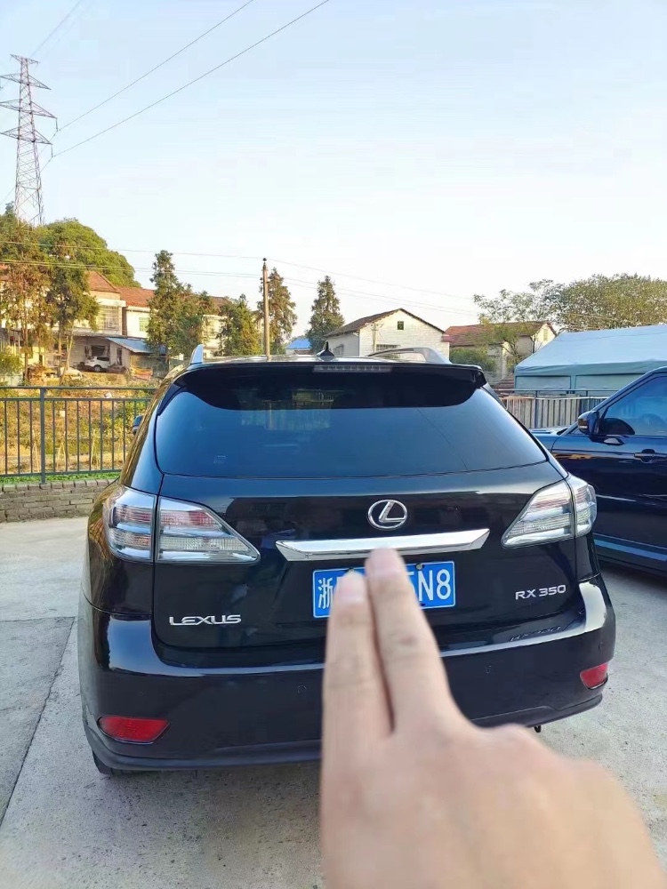 济宁11年雷克萨斯RX6