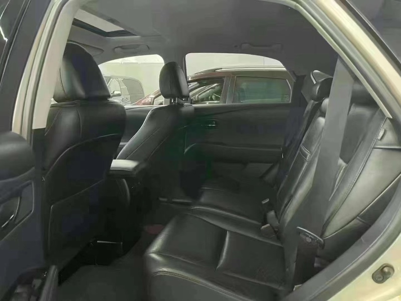 泰安11年雷克薩斯RX8