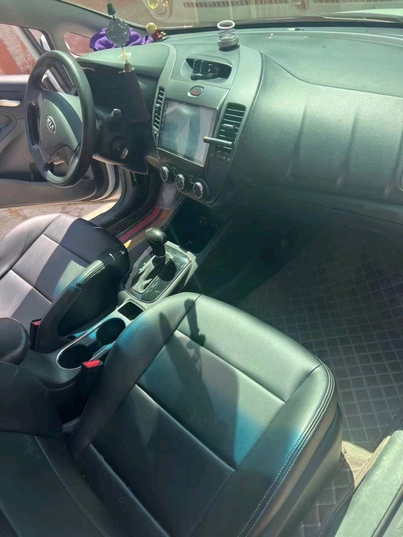 邯郸19年起亚K38