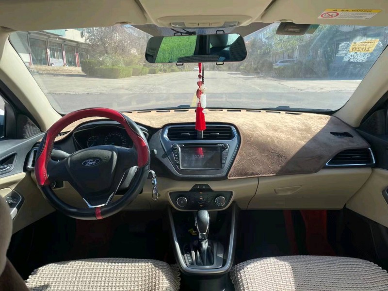 东营18年福特福睿斯5