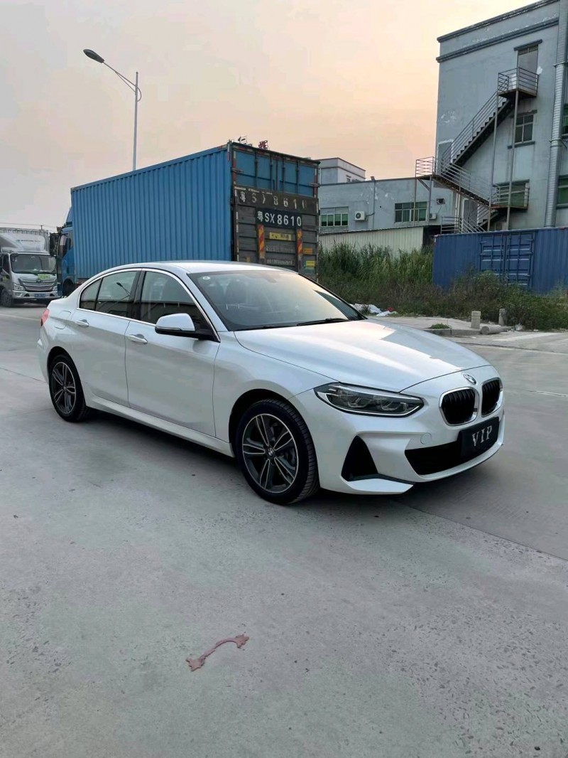 东莞22年宝马1系8