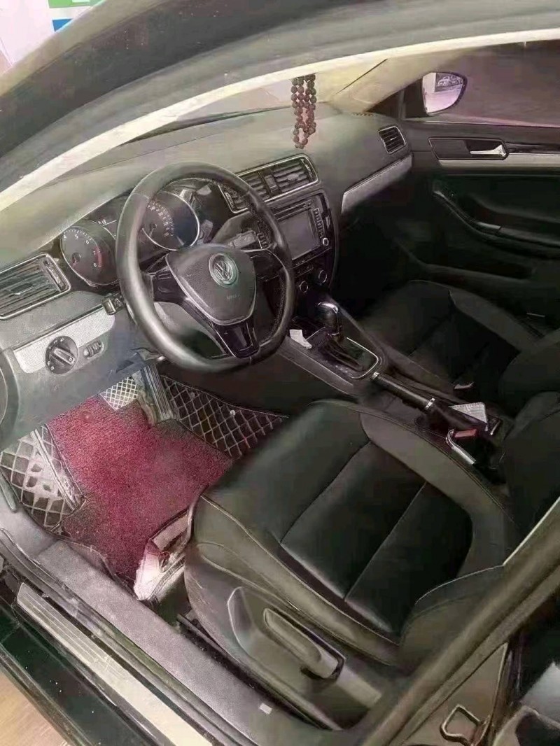 北京16年大众速腾7