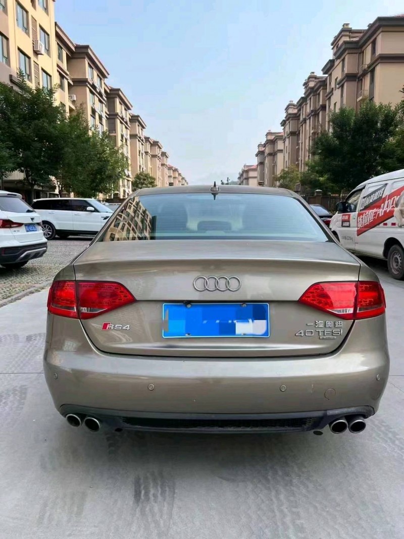 枣庄11年奥迪A4L7