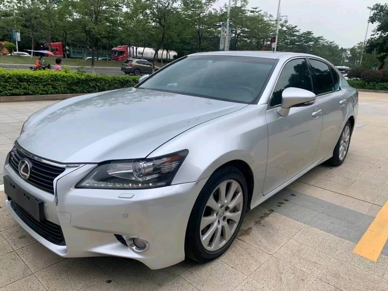 广州12年雷克萨斯GS3