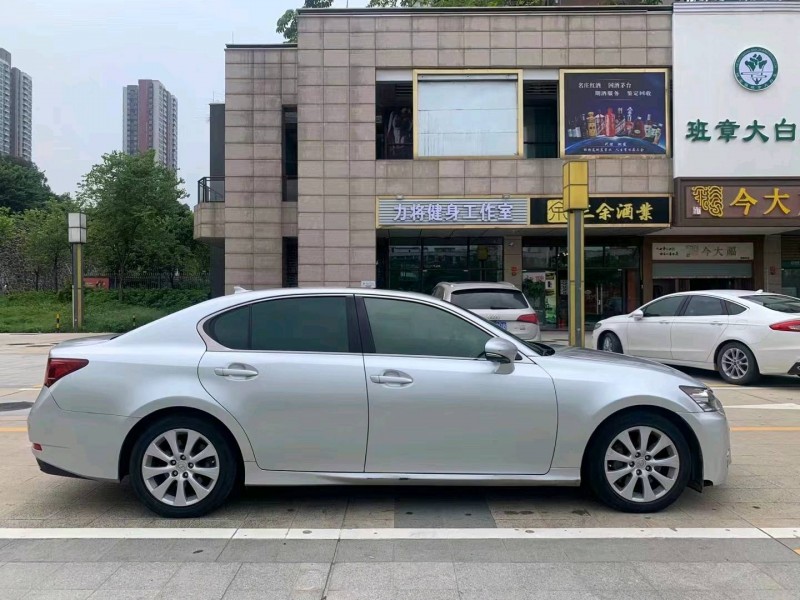 广州12年雷克萨斯GS6