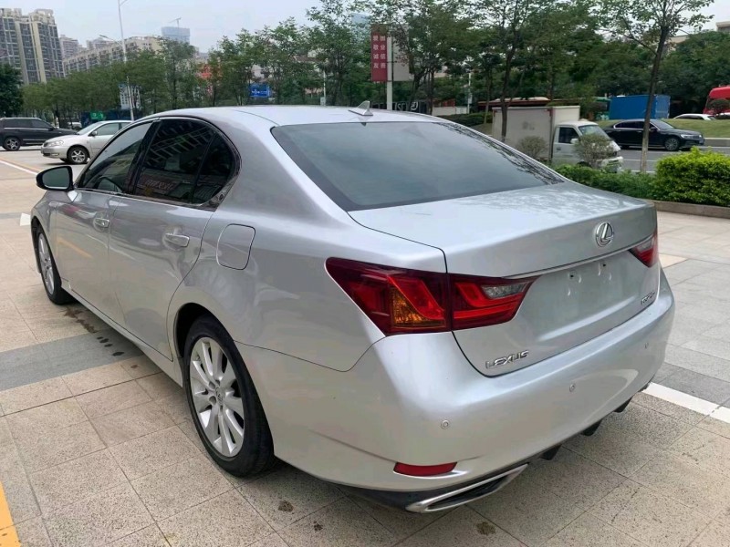 广州12年雷克萨斯GS7
