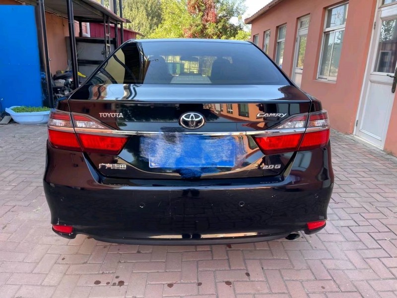 济宁16年丰田凯美瑞2