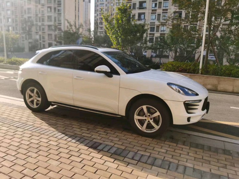 枣庄16年保时捷Macan2