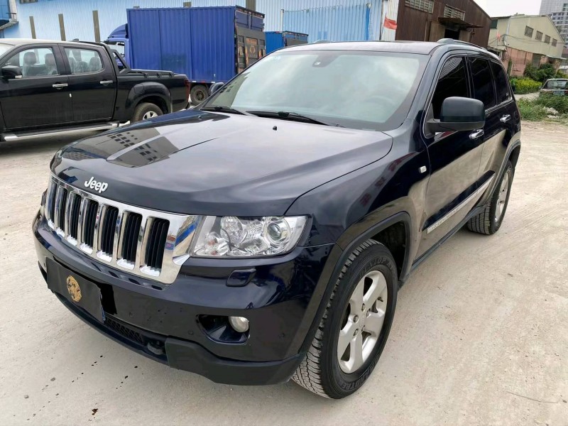 广州12年Jeep大切诺基2