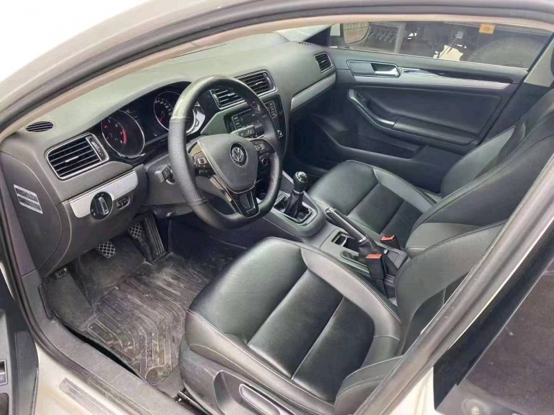 北京17年大众速腾7