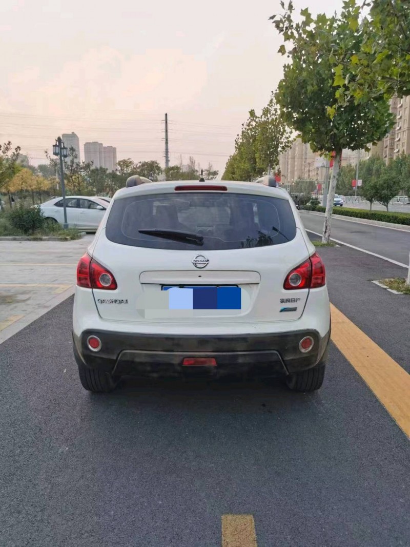 北京14年日产逍客2