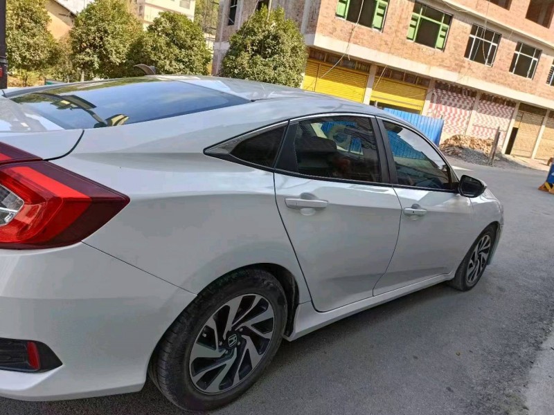 邵阳18年本田思域6