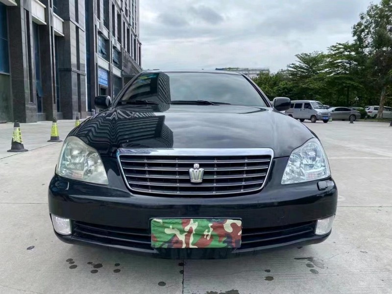 东莞09年丰田皇冠1