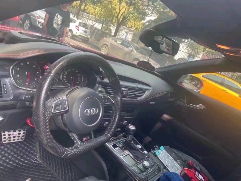 北京12年奥迪A7L3