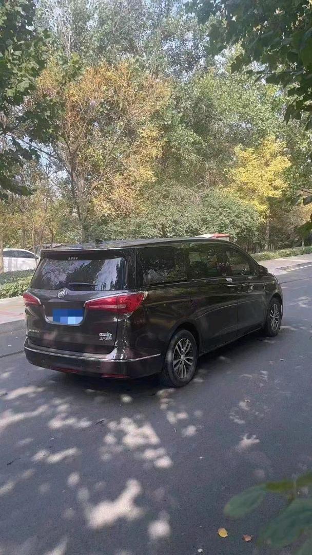 枣庄18年别克GL82